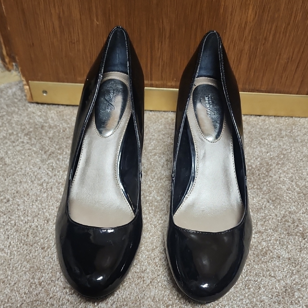 Alfani Black Heels Classic Design